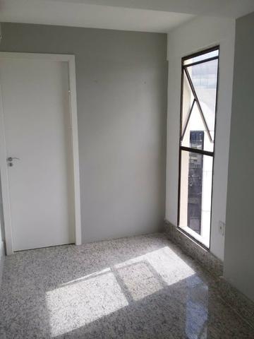 Sala com projetados. 1400 alugo/170 mil vendo - Foto 2