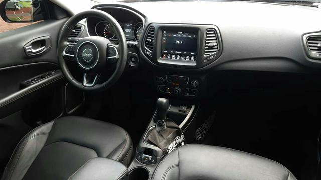 Jeep compass longitude 2.0 4x2 flex at 17-18 preta - Foto 6