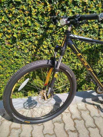 Bicicleta GT Karakoram Série Limitada Especial Hans Rey Aro 29 seminova - Foto 4