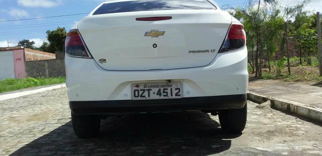Vende-se carro Sedan ótimo estado de conservação. - Foto 5