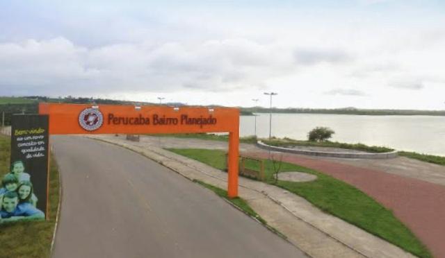 Lote no Jardins II da Perucaba