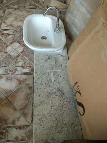 Vendo Pia com Torneira - Foto 3