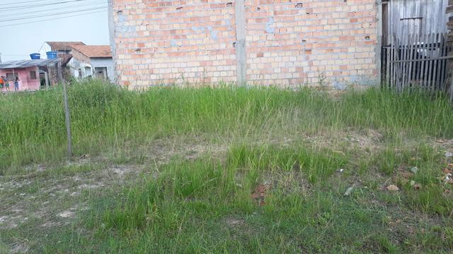 Vendo um terreno.