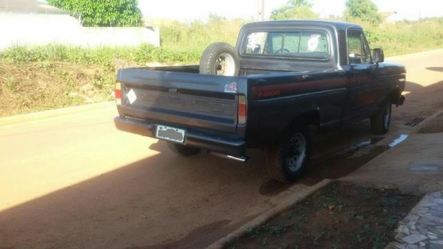 Quem conhece sabe, o quanto essa Maquina é boa F-1000 2.0 4x2 Diesel 1985