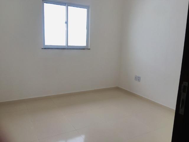 Linda casa com documentação gratis:fino acabamento, 3 quartos , 2 banheiros , 3 vagas - Foto 14
