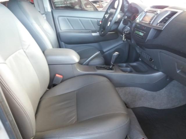 Toyota Hilux CD 4X2 Srv 2.7 Aut - Foto 8