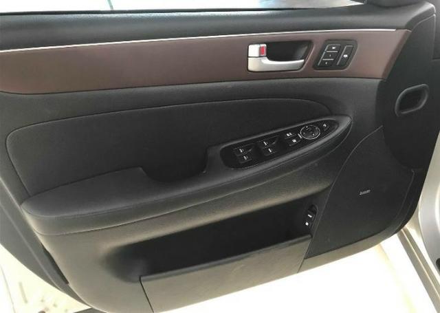 Genesis 3.8 v6 - Foto 4