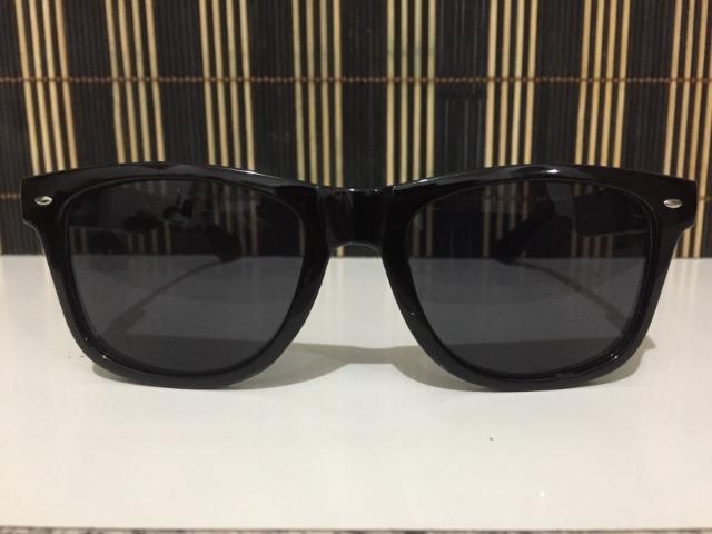 (Aceito cartão) Óculos modelo Wayfarer unissex - Lente: Preta - Estilo Ray Ban