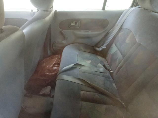 Clio Sedan 2002 - Foto 4