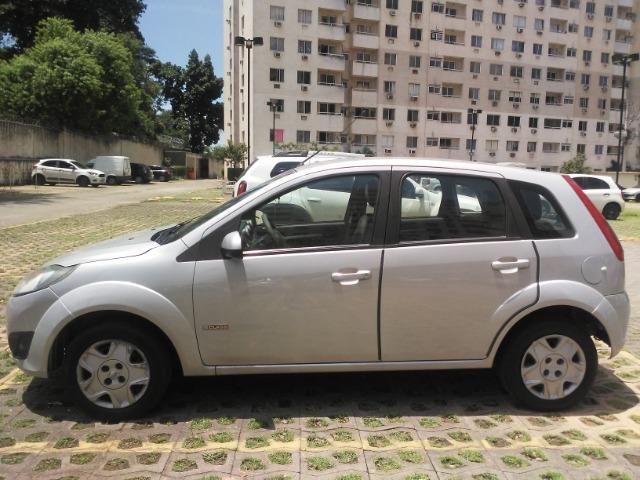 Automóvel - Foto 8