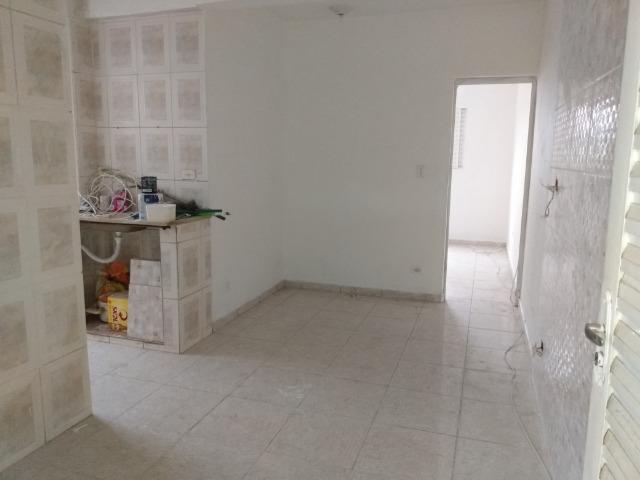 Aalugar Oportunidade Frente para Avenida Apartamentos 01 e 02 dormitórios - Foto 11