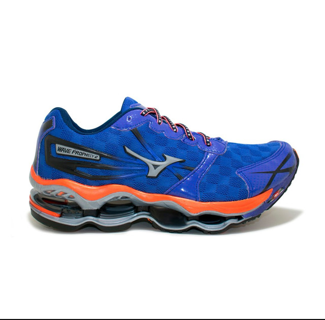 tênis mizuno pro 2
