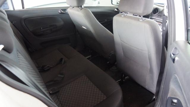 VOLKSWAGEN VOYAGE 1.6 MI COMFORTLINE 8V FLEX 4P MANUAL - Foto 8