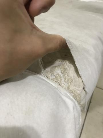 Sofá 3 lugares com capa vermelha para trocar fechada - Foto 5