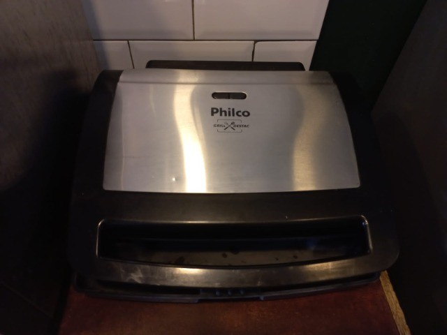 Espresso Saeco Synthia / Forno Philco / Grill Philco