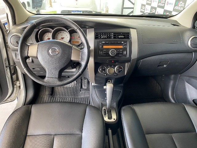 Nissan Livina Xgear 1.8 SL 2013 Automático, Único dono! - Foto 9