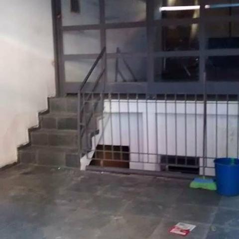 Casa com quarto - Foto 2