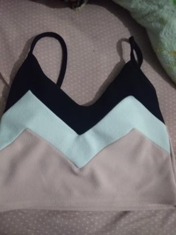 Calça preta G 30 reais , short usado jeans 15 reais e croped 10 reais - Foto 3