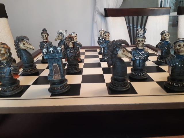 Jogo de xadrez temático medieval - Foto 4