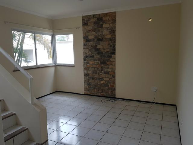 Casa Duplex em Condomínio para Locação