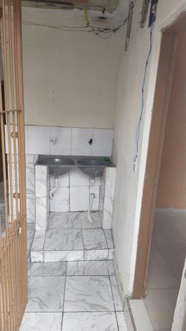Casa 2 cômodos , banheiro e lavanderia muito bem arrumado - Foto 7