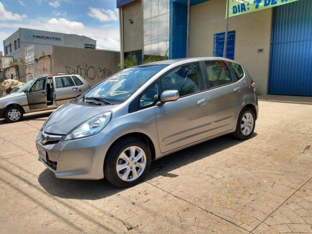 HONDA FIT LX 1.4 16V FLEX AUT. 2014 - Foto 2