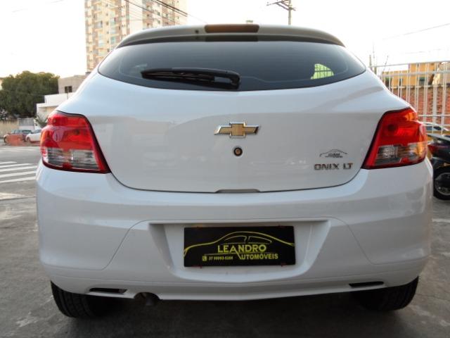 Gm/chevrolet onix lt 1.0 flex 2015 - Foto 5