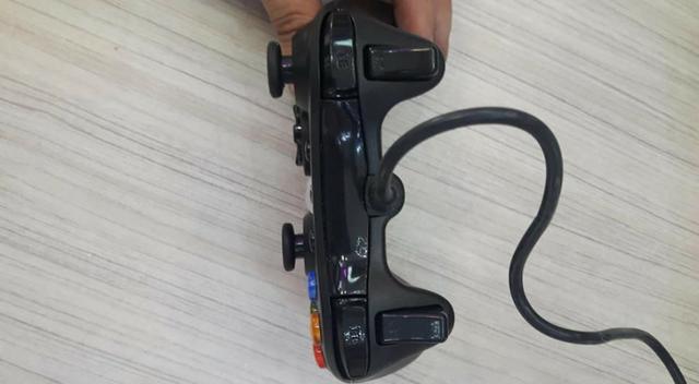 Controle Com Fio Para Xbox 360 Slim / Fat E Pc Joystick - Foto 4
