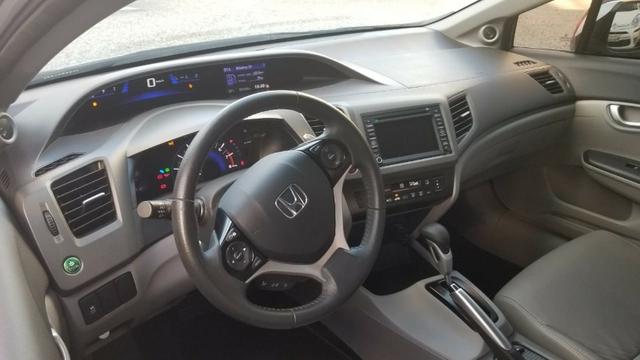 Honda Civic automático - completo - dono único - teto solar - apenas 41 mil km rodados