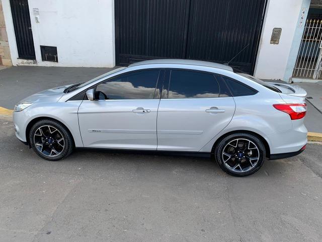 Ford Focus Sedan 2.0 Titanium Flex Aut. 4p - Foto 2
