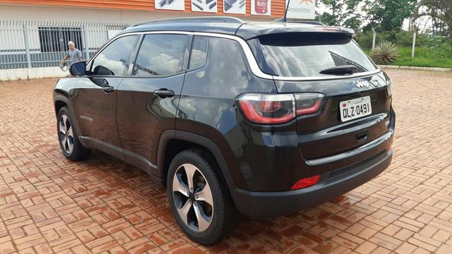 Jeep compass longitude 2.0 4x2 flex at 17-18 preta - Foto 8
