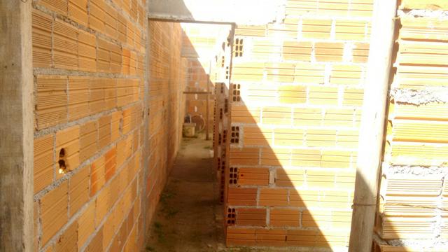 VENDE-SE ESTA CASA EM CONSTRUÇÃO: (Valor negociável ) - Foto 4