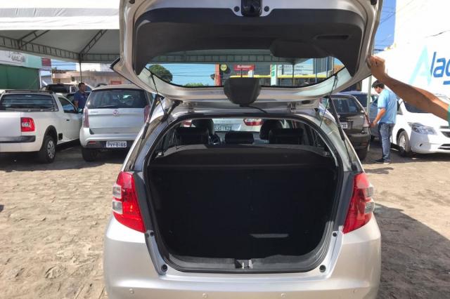 Fit Lx 1.4 FLEX 8V Aut completo - (alagoanaveiculos) - Foto 10