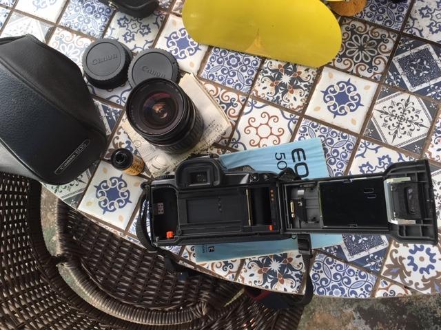 Camera Canon Eos500 Com Lente 28-80 Mm Analogica - Foto 4