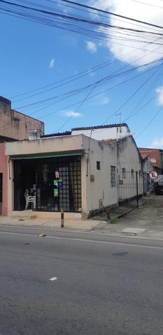 Vende-se casa no Montese (excelente potencial para comércio)