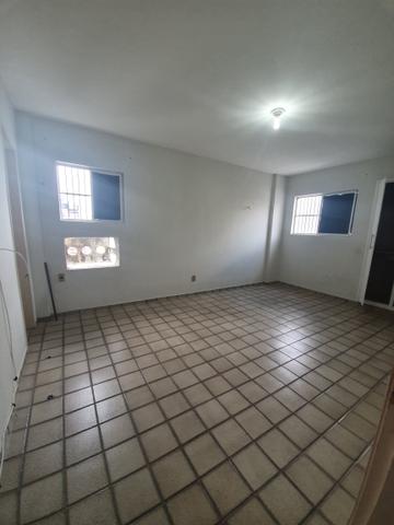 Apartamento espaçoso 3/4 sendo 1 suite - barro vermelho - Foto 6
