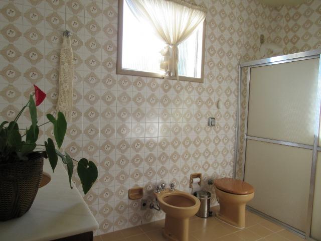 Apartamento três dormitórios,quarto andar - Foto 8