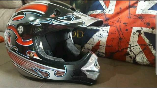 Capacete zeus novo