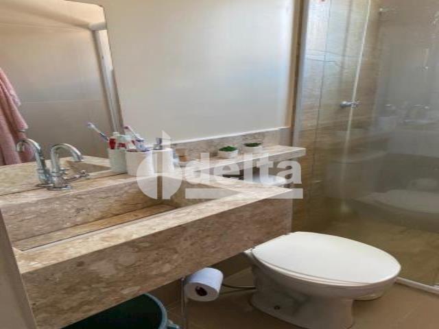 Casa de condomínio à venda com 3 dormitórios em Gávea, Uberlândia cod:33993 - Foto 2