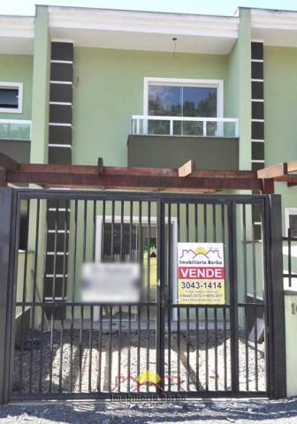 Sobrado Geminado com 2 Quartos e 1 Suíte