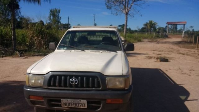 Hilux 3.0 Turbo 2CSL 4x2 90 cv - Foto 3