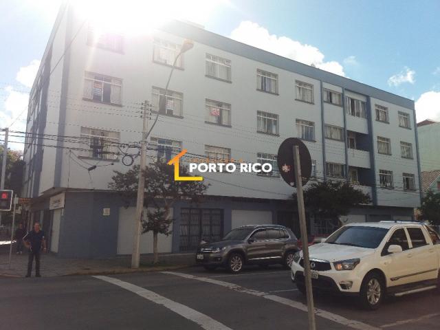 Apartamento para alugar com 3 dormitórios em Centro, Caxias do sul cod:935