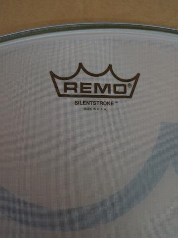 Pele de bumbo Remo 22" Silent ( Silentstroke ) - Foto 2