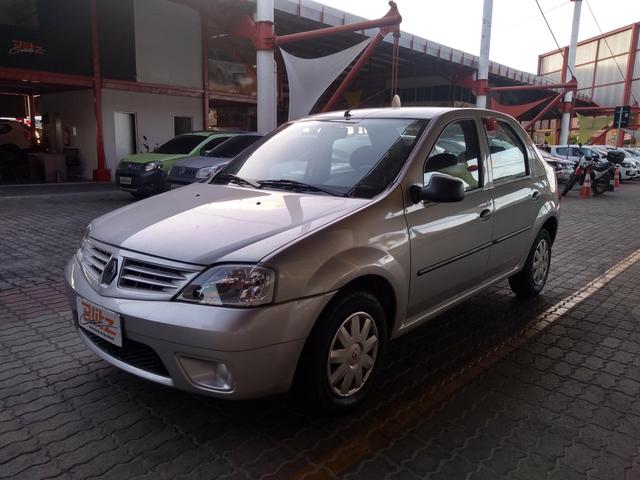 Logan expression 1.0 2009/2010 (42.000 km rodados) - Foto 3