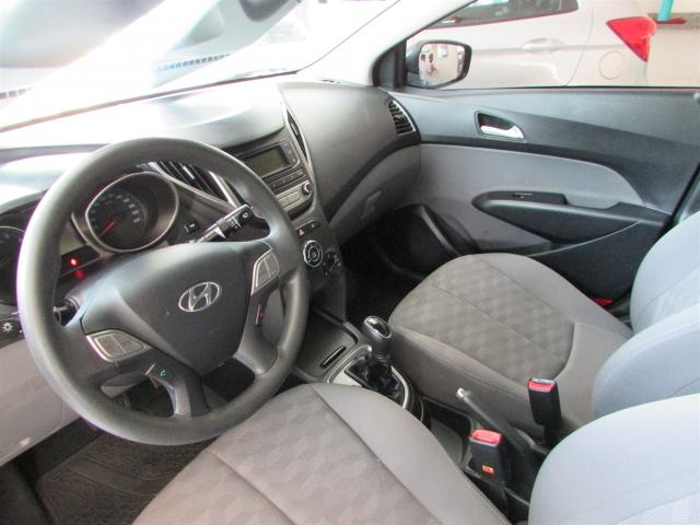 HYUNDAI HB20S 2017/2018 1.6 COMFORT PLUS 16V FLEX 4P AUTOMÁTICO - Foto 9