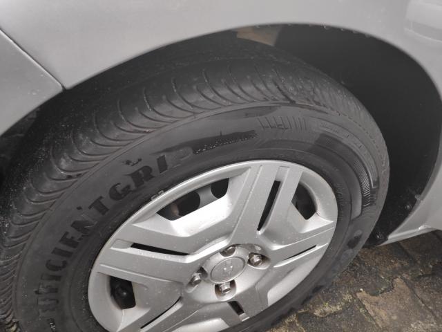 GM - CHEVROLET ONIX HATCH JOY 1.0 8V FLEX 5P MEC. - Foto 5
