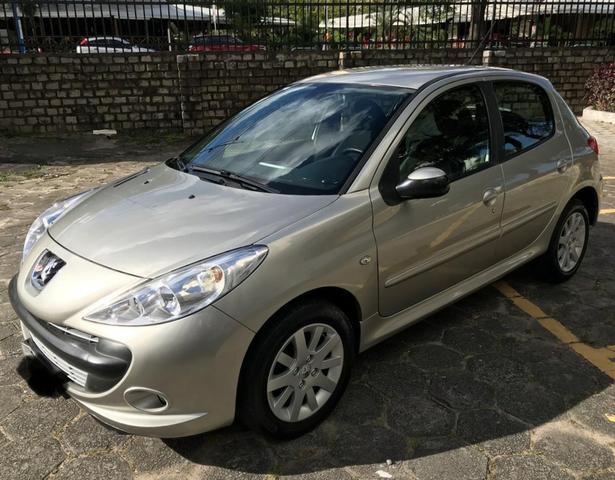 Peugeot 207 hb 1.6 automático 2010 novinho e completo - Foto 2