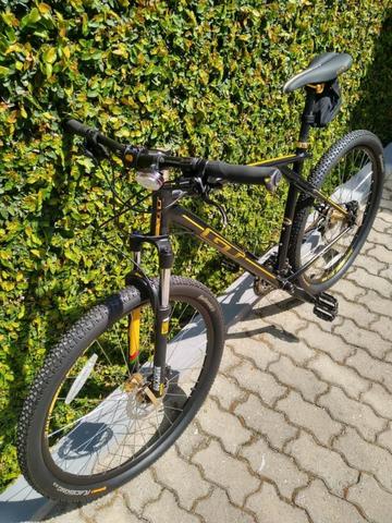 Bicicleta GT Karakoram Série Limitada Especial Hans Rey Aro 29 seminova - Foto 3