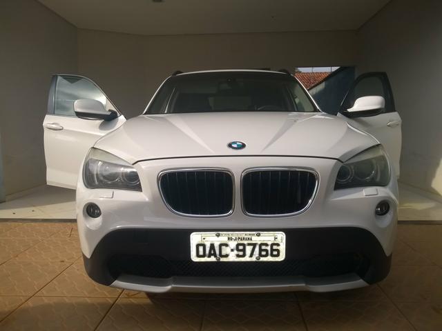 Vendo ou troco em carro de menor valor BMW X1 sdrive 2.0 18i 4x2 2011 completa