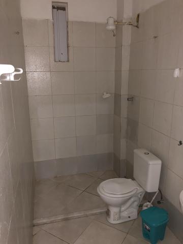 Quarto com banheiro - Foto 2